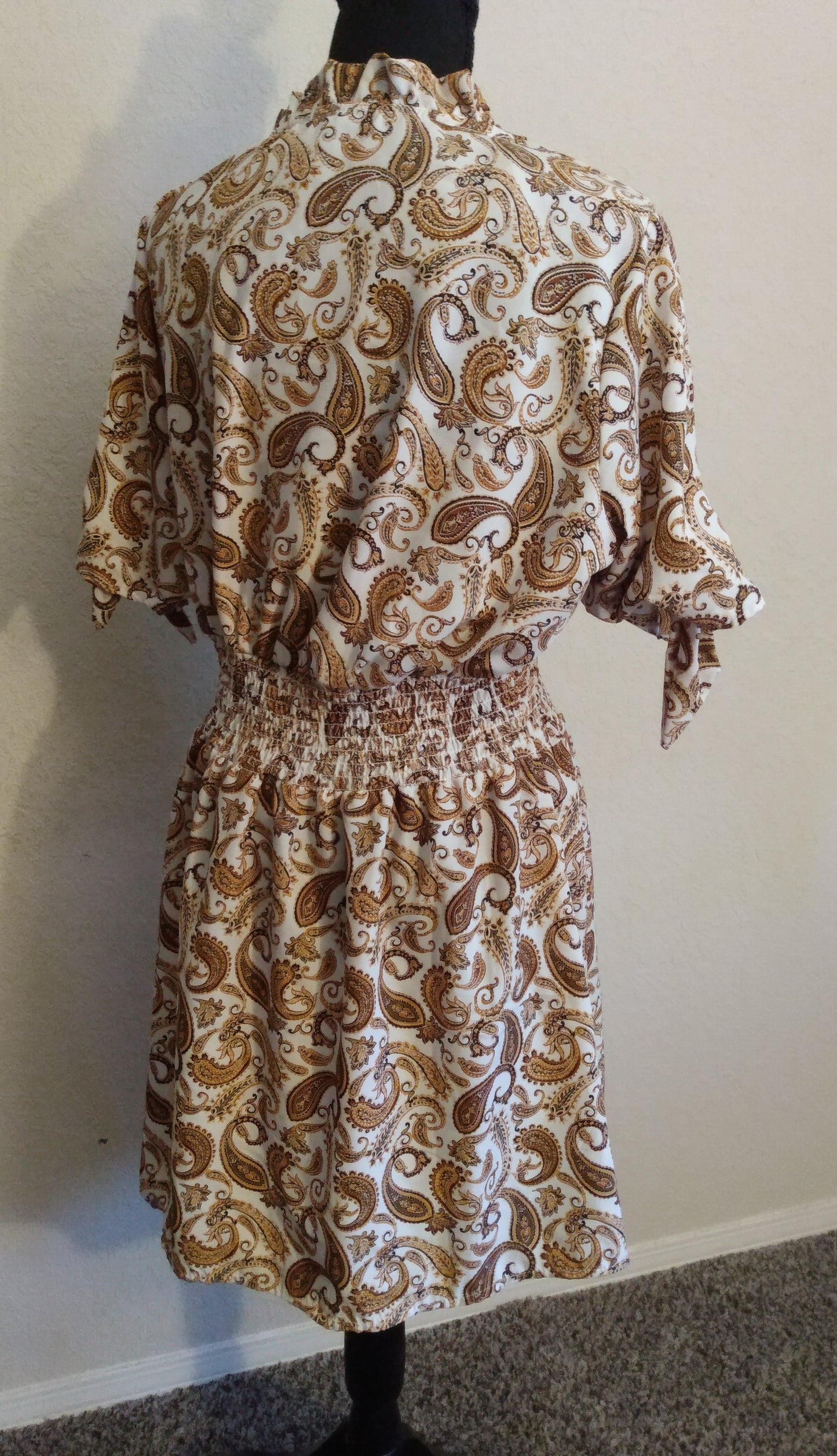 Ruffled Collar Brown and White Paisley Dress