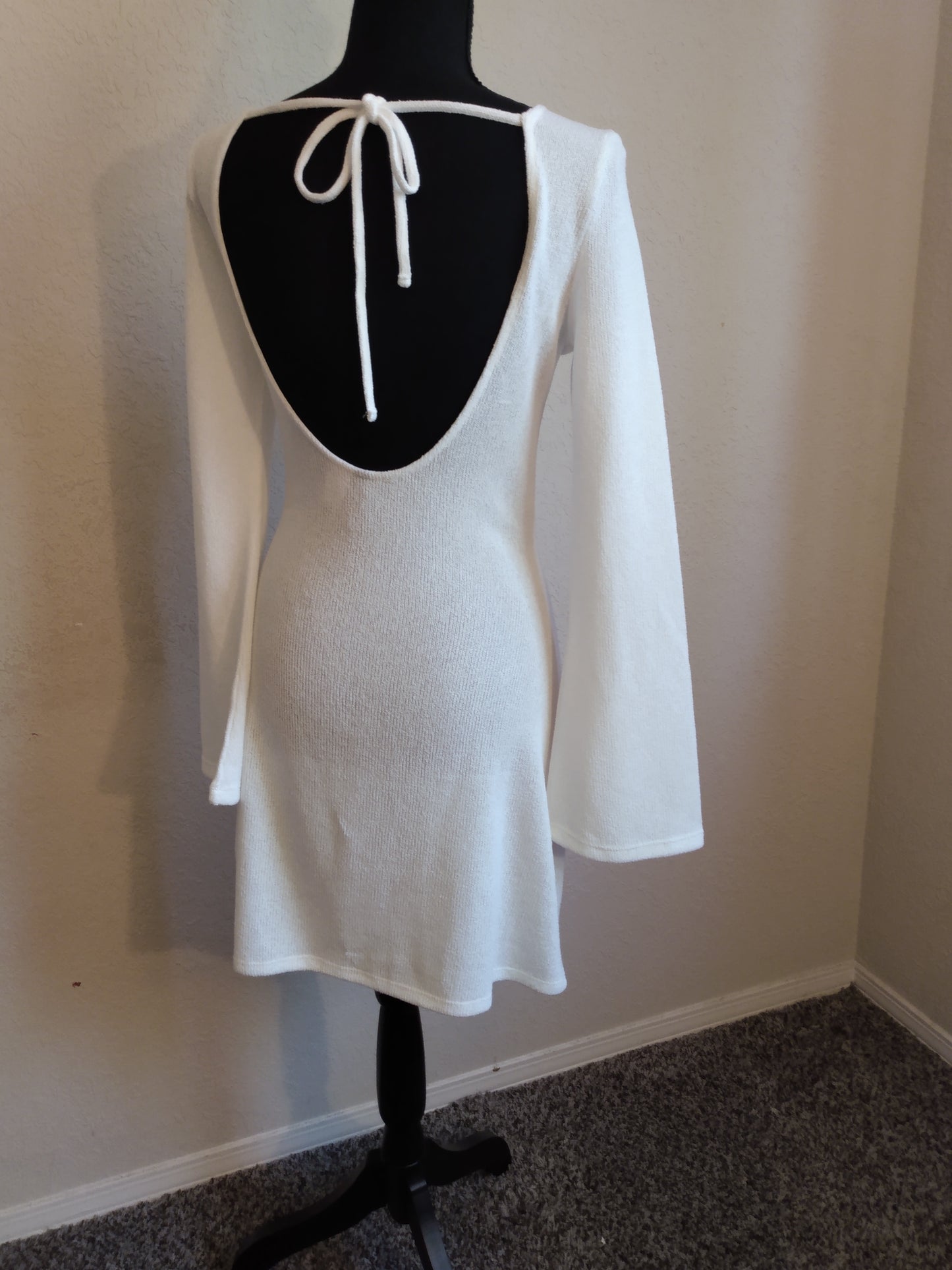 Long Sleeved White Knit Dress