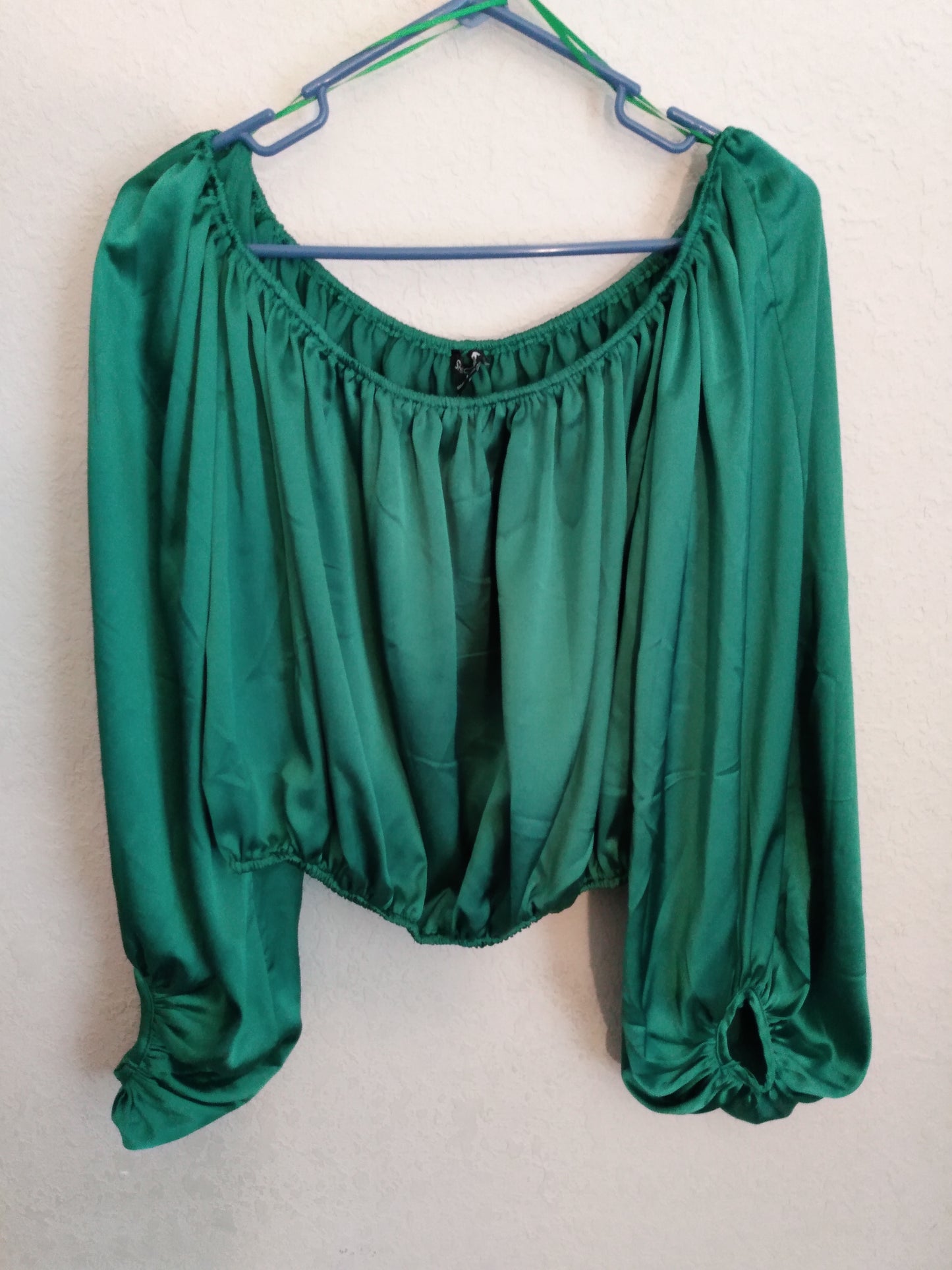 Long Sleeved Green Satin Pants Suit