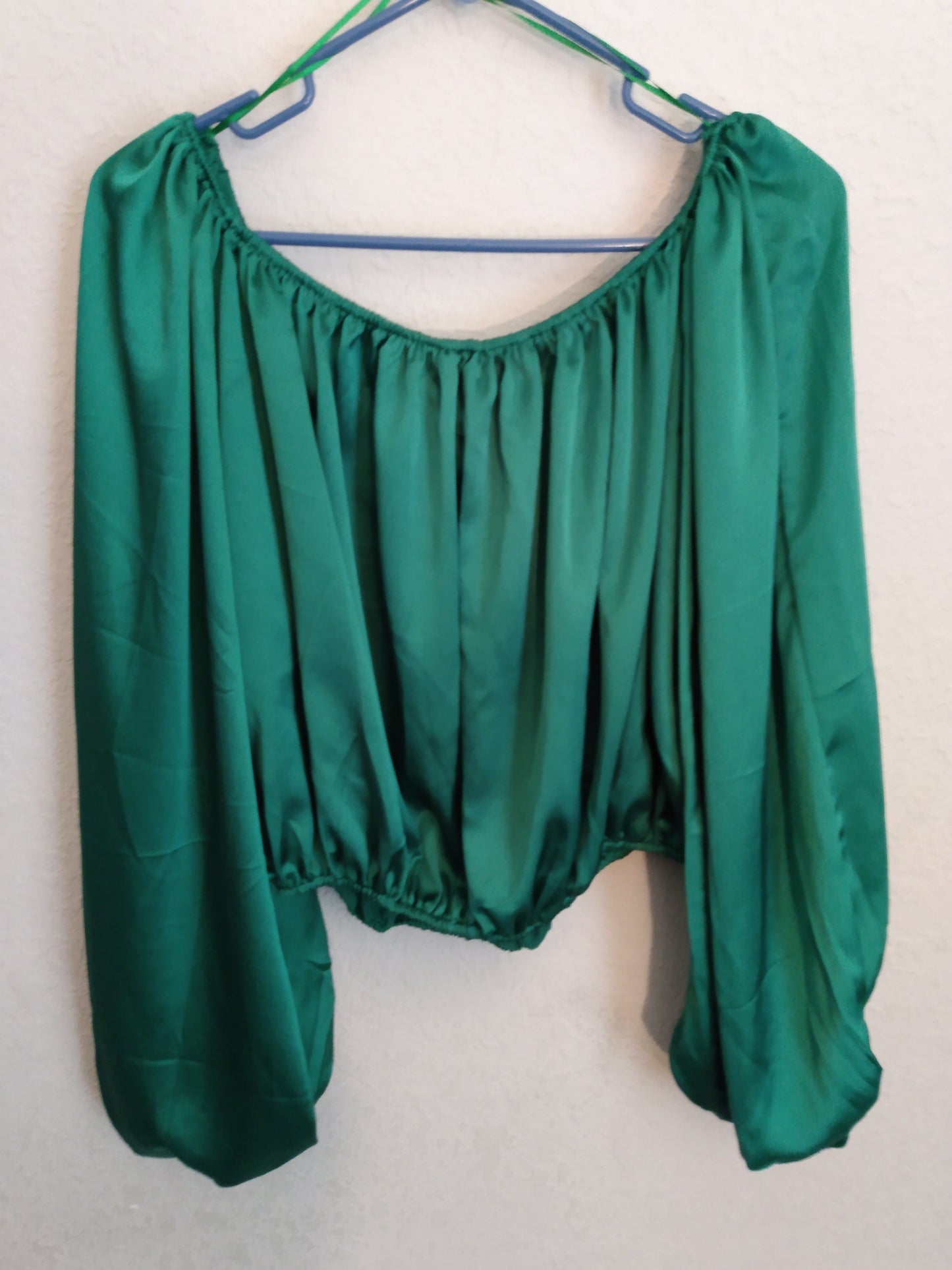 Long Sleeved Green Satin Pants Suit