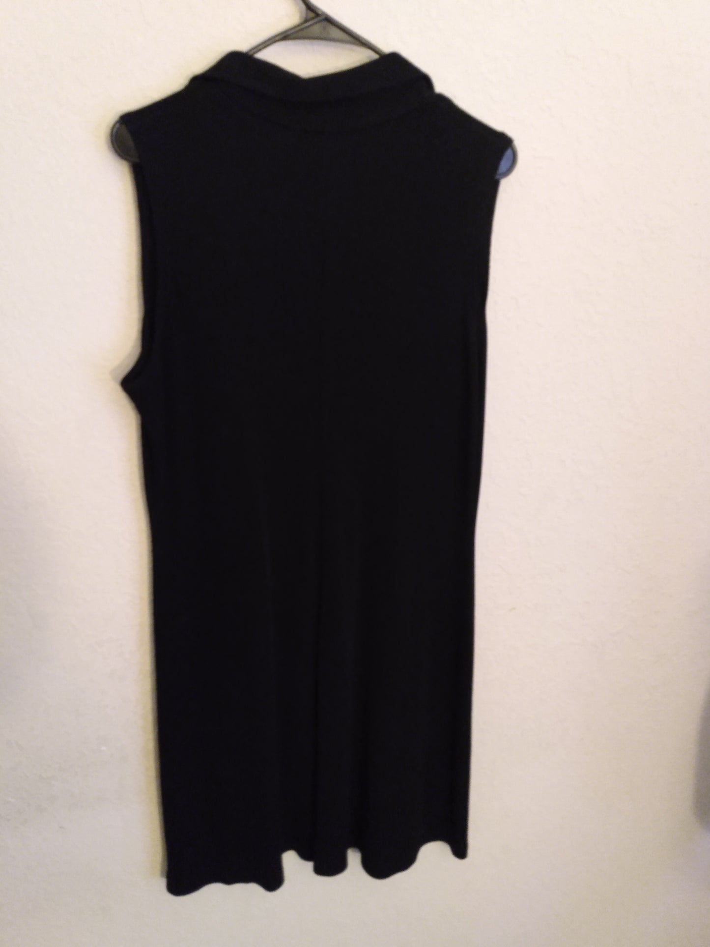 Sleeveless Black Knit Dress