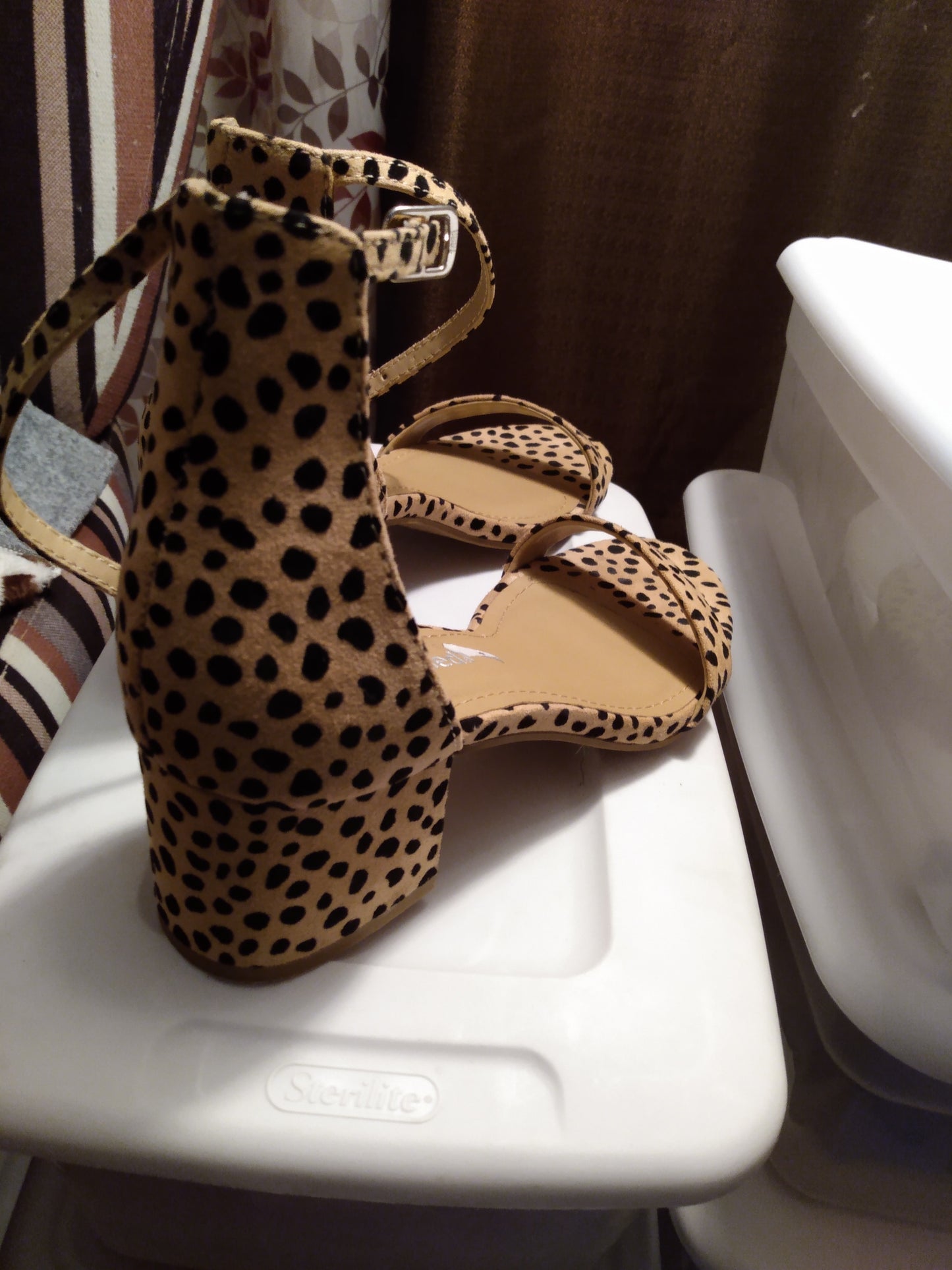 Leopard Print Strap Sandals