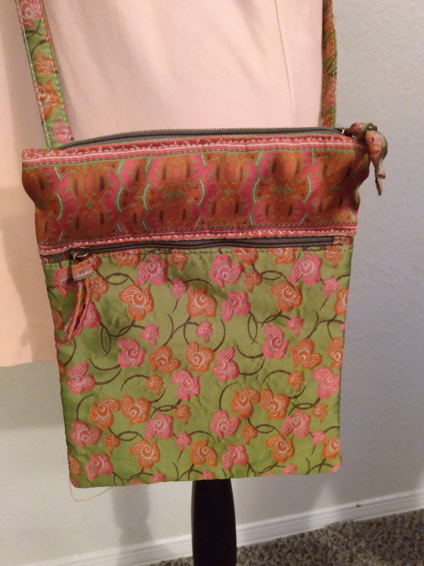 Canvas Floral Shoulder Bag